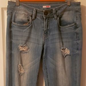 Bongo Ripped Jeans Size 9 Relaxed fit Jr NWOT